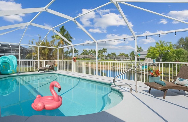 Cape Coral Oasis- Gulf-Access, Heated Pool, Game Room, Boat lift