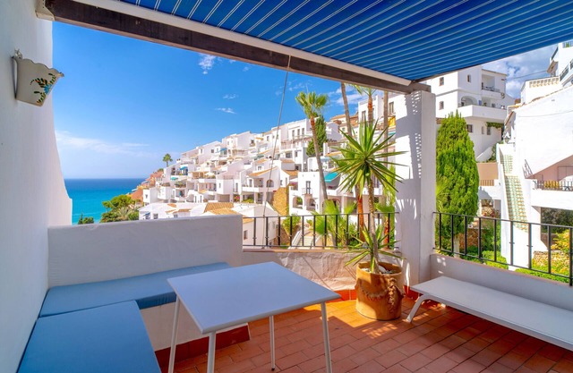 Capistrano Playa 715 by Casasol
