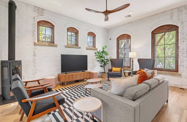 Carlton Landing-Solera House