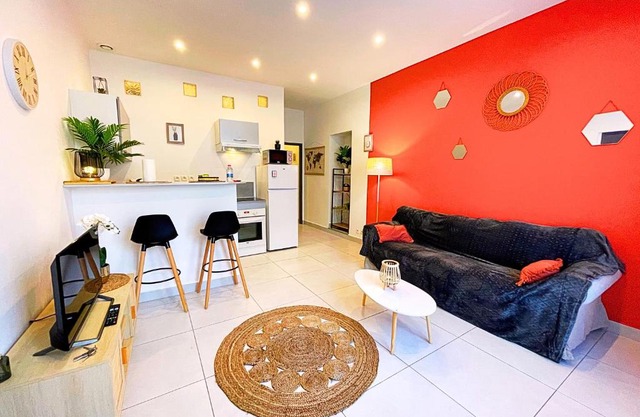 Carré Rouge*Gare Sncf*Fibre Wifi