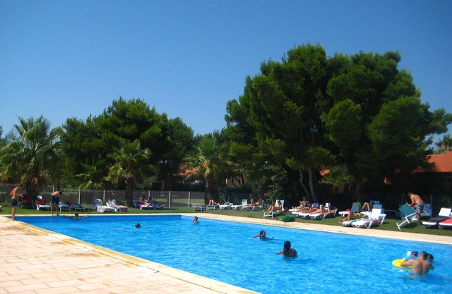 CARRO T3 Residence * 300 m from the beach (garden + pool)