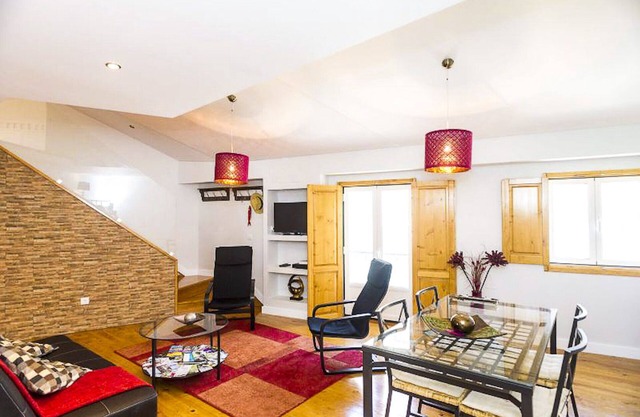 Casa Azul - Duplex Mouraria Lisboa
