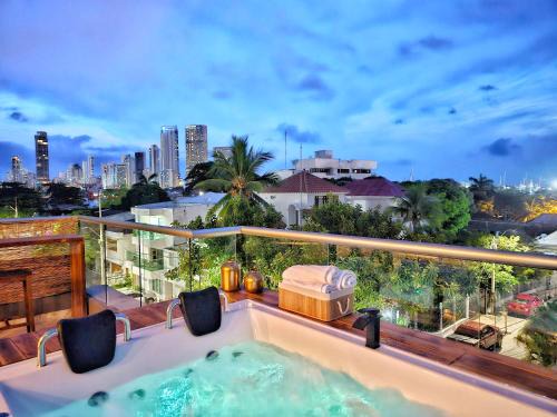 Casa Bambu 4Floors Jacusi & View - nearby Old City