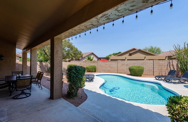 Casa Caliente 3 Bedroom Home by Redawning