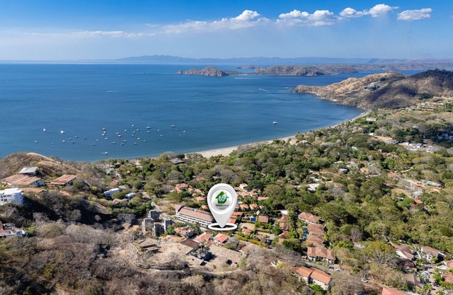 Casa Colibri, stunning retreat nestled in the heart of tranquility Playa Hermosa