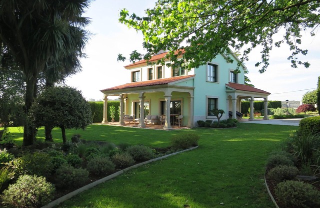 Casa da Agra, villa with pool and splendid garden