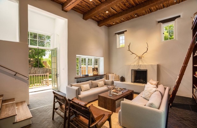 Casa Dasburg - Stunning Yards, Walk to Canyon Road