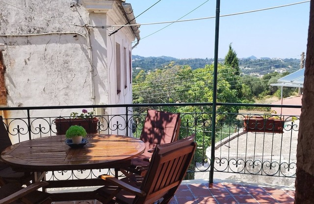 Casa Efterpi-Achilleion Village