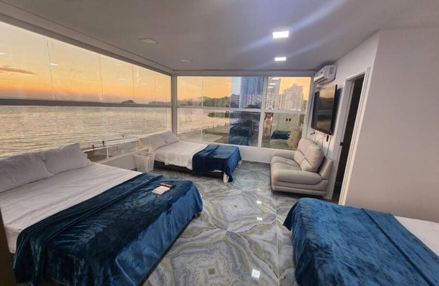 casa en el mar para 18 personas