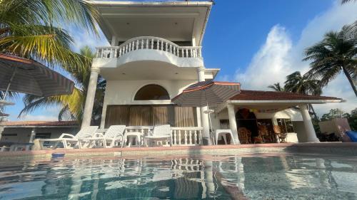 Casa frente a la playa, San Antero Cordoba