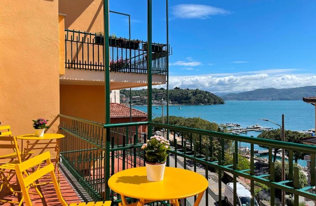 Casa Irene terrazza vista mare e garage