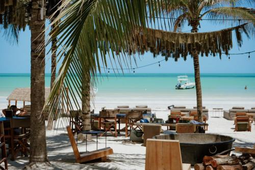 Casa Las Tortugas Petit Beach Hotel & Spa