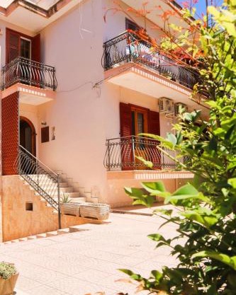 Casa Magnolia - INCANTO MEDITERRANEO vicino al MARE