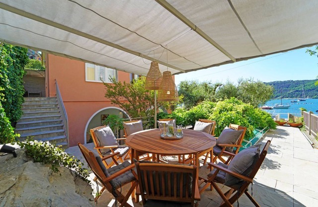 Casa Palmaria - Five Bedroom Villa, Sleeps 9