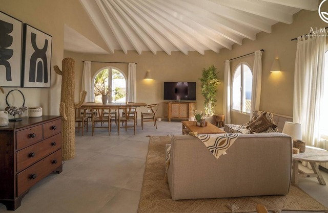 Casa Peponi - By Almarina Villas