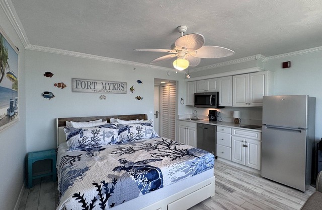 Casa Playa #205- Toes in the Sand - Pet Friendly