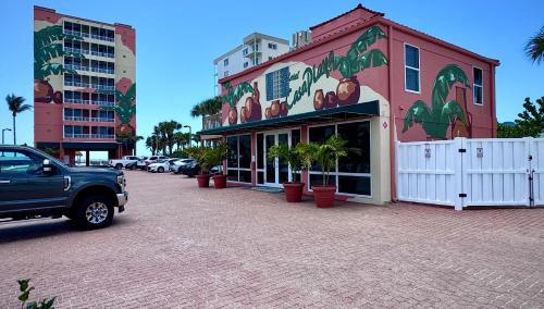 Casa Playa Resort