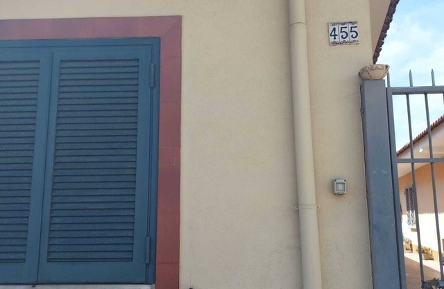 CASA POMPEI NEAR RUINS