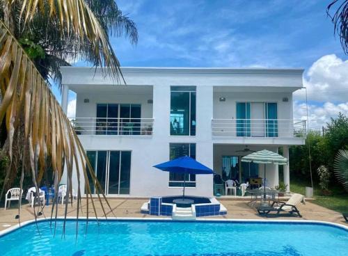 CASA QUINTA VILLA EN MELGAR