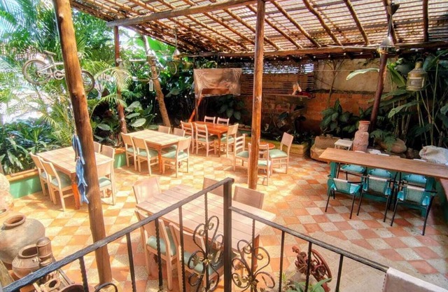 CASA SILVA HOTEL-CAFE