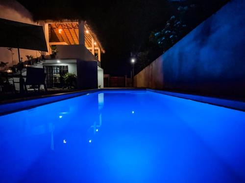 Casa Solaje - Modern Costal house 5 min from Zica