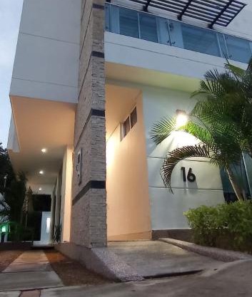 casa vacacional con piscina y jacuzzi privado en girardot