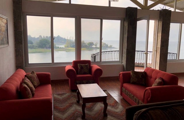 CasaDePiedra, CerroDeOro, LagoAtitlan, Brand New