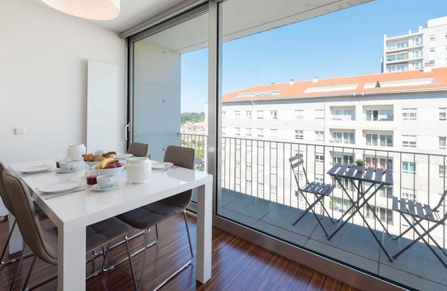 Casas Brancas w/Balcony & Parking by LovelyStay
