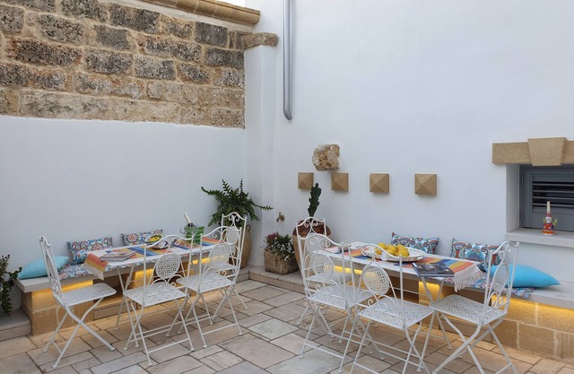 Casetta Ristrutturata in Centro Storico nel Cuore del Salento tra i 2 Mari