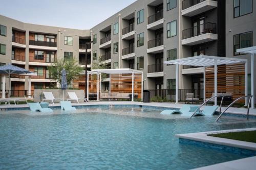 Casita Cactus Pool - Near Q2, Domain & Parks