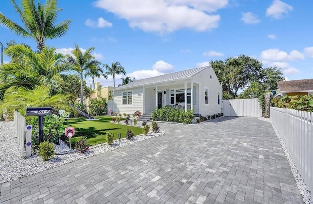 CASITA LAKE WORTH - BEACH LIFE!