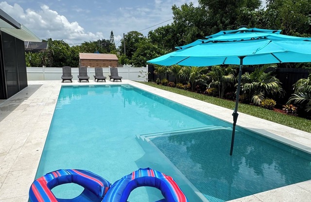 Casita Linda, 3BR, 2BA, Private heated Pool, Pet Friendly, Great location.