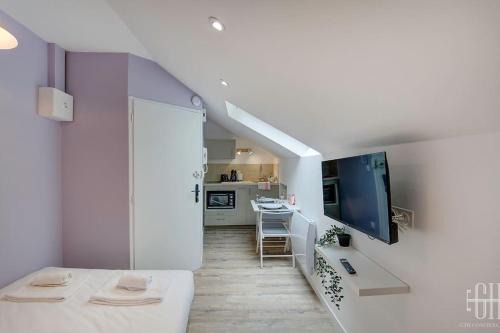 Cassia - Face Gare De Tours