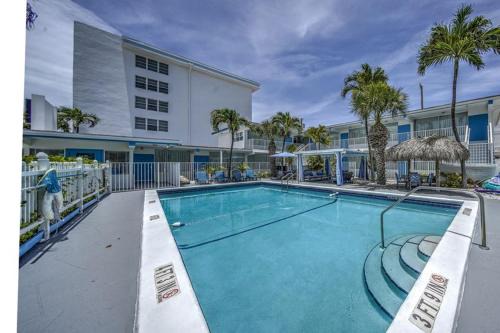 Castle by the Sea Motel