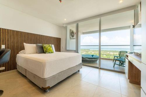 CB1638 | Suite con daybed piso 16 y balcón panorámico