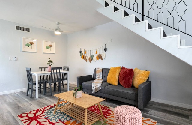 Central 1b apt | Next to Airport