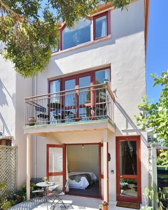 Central Akaroa Retreat - Balcony and Parking -Tumeke Akaroa