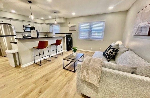 Central Apartment by UNMC, Walk Everywhere