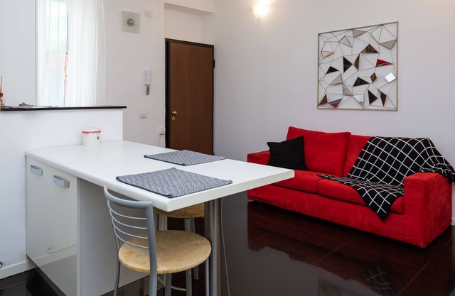 CENTRAL AREA APARTMENT