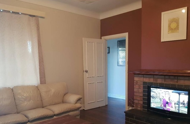 Central Mandurah - 3 x 1 - Fully Fenced - Great parking