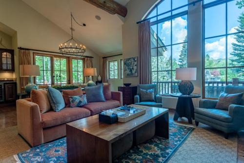 Central Park Townhome 142B
