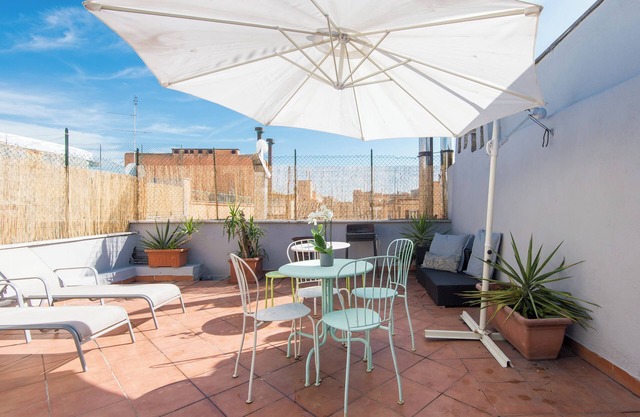 Central Rome Terrace Apartment
