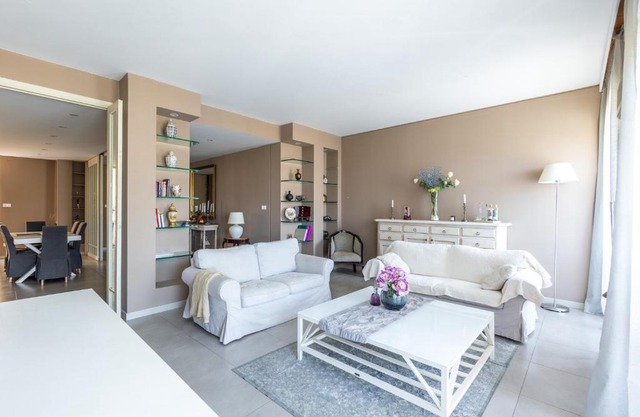 Central suite