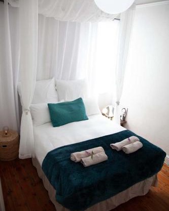 Central two double bedrooms in Bohemian Observatory