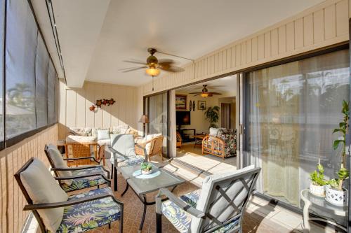 Centrally Located Kailua-Kona Condo with Lanai!