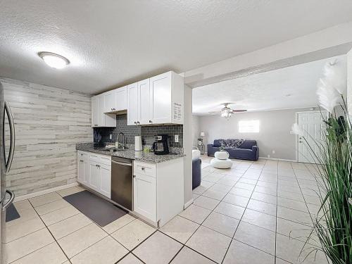 Centrally Located Pet Friendly Open Floor Plan