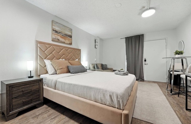 Centro Flats 503 Comfy and Spacious Studio