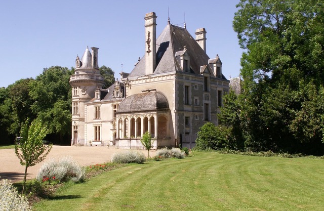 Château de la Court d'Aron