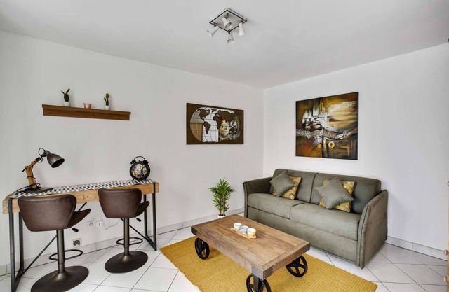 Chic Studio With Terrace Downtown Paris