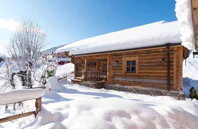 Chalet in St. Martin with Sauna & Hot Tub